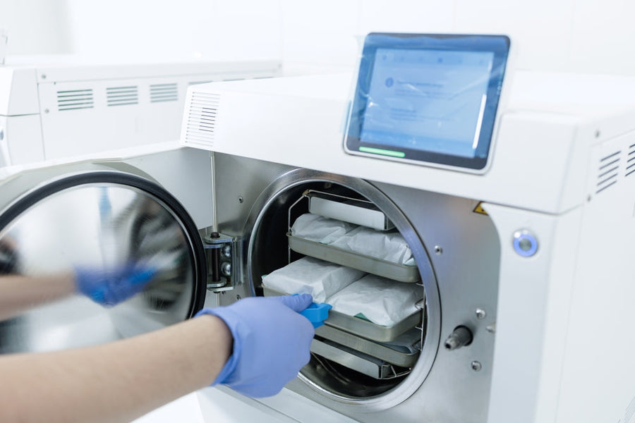 Trasabilitatea în procesarea instrumentarului stomatologic: cum te ajută la controlul infecțiilor